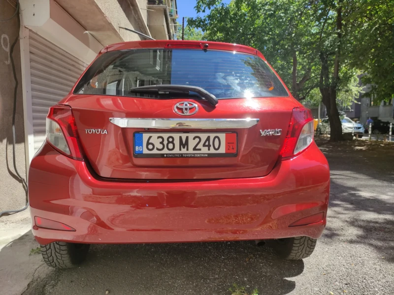 Toyota Yaris 1, 3 6 скорости камера навигация, снимка 4 - Автомобили и джипове - 47279309