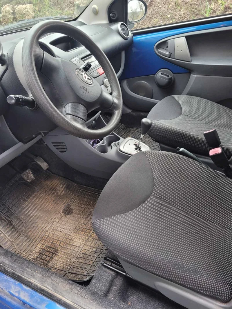 Toyota Aygo, снимка 6 - Автомобили и джипове - 47432744