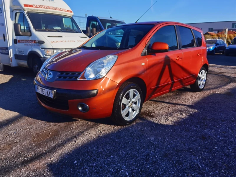 Nissan Note 1.6 Acenta, снимка 3 - Автомобили и джипове - 47866904