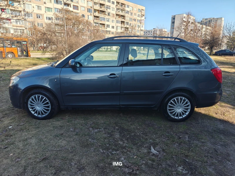 Skoda Fabia, снимка 5 - Автомобили и джипове - 49058610