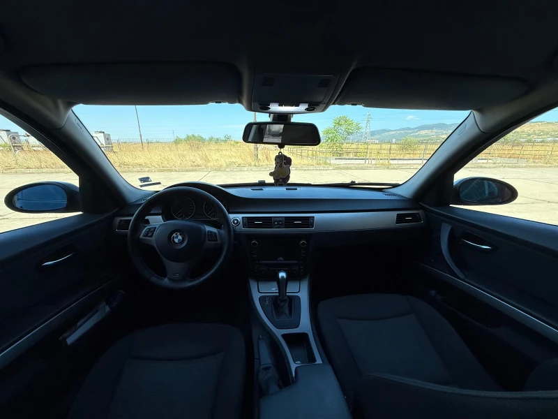 BMW 320 320d, снимка 9 - Автомобили и джипове - 52353057