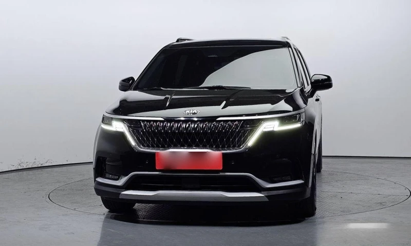 Kia Carnival, снимка 3 - Автомобили и джипове - 51957112