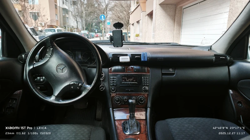 Mercedes-Benz C 220, снимка 5 - Автомобили и джипове - 52941169