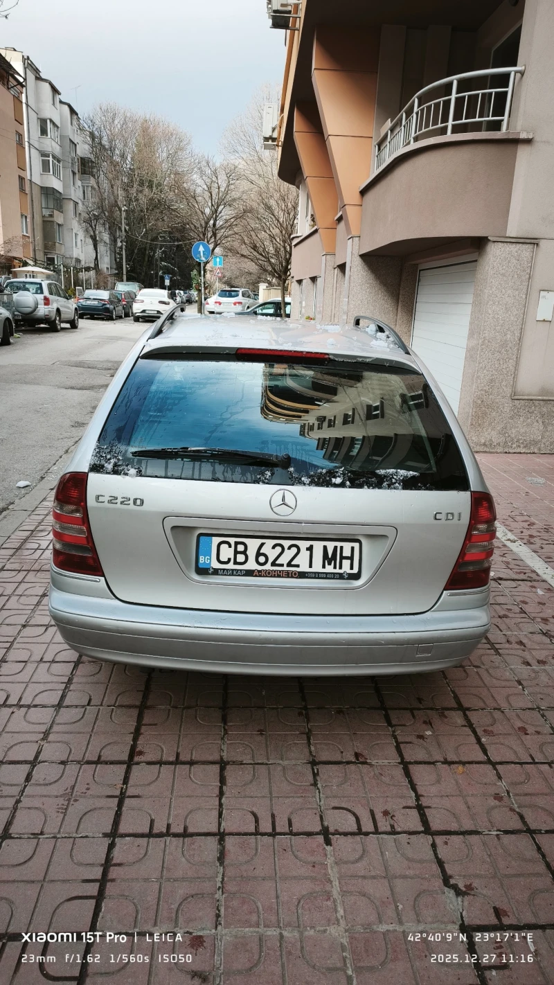 Mercedes-Benz C 220, снимка 3 - Автомобили и джипове - 52941169