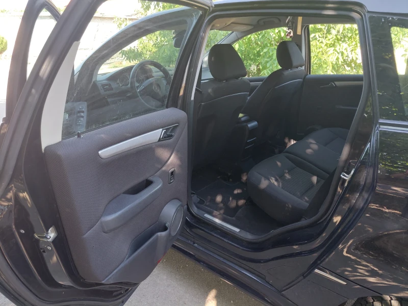 Mercedes-Benz B 180 1, 8cdi, снимка 7 - Автомобили и джипове - 53239989