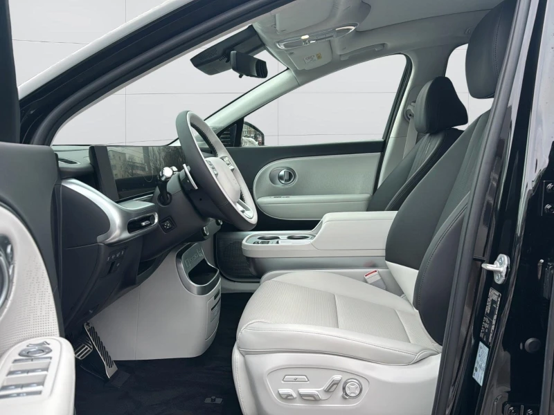 Hyundai IONIQ 9 PERFORMANCE 4WD BOSE PANORAMA 360 7-МЕСТЕН, снимка 11 - Автомобили и джипове - 53262859
