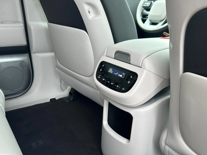 Hyundai IONIQ 9 PERFORMANCE 4WD BOSE PANORAMA 360 7-МЕСТЕН, снимка 16 - Автомобили и джипове - 53262859