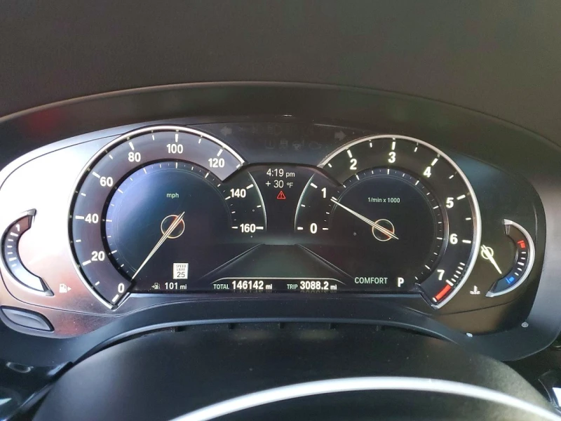 BMW 540 XDRIVE M PACK* HEAD UP* LANE ASSIST* , снимка 9 - Автомобили и джипове - 53561640