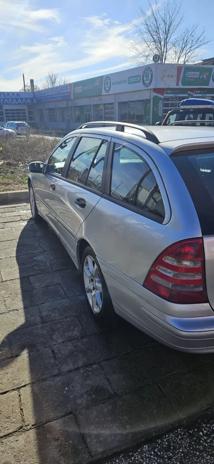 Mercedes-Benz C 220 FACELIFT, снимка 3 - Автомобили и джипове - 48601850