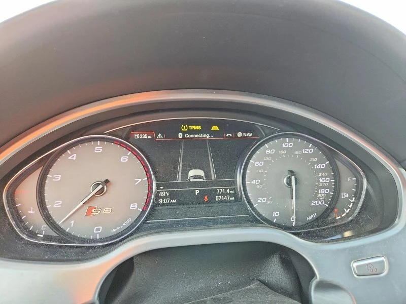 Audi S8 PLUS QUATTRO, снимка 9 - Автомобили и джипове - 53772367
