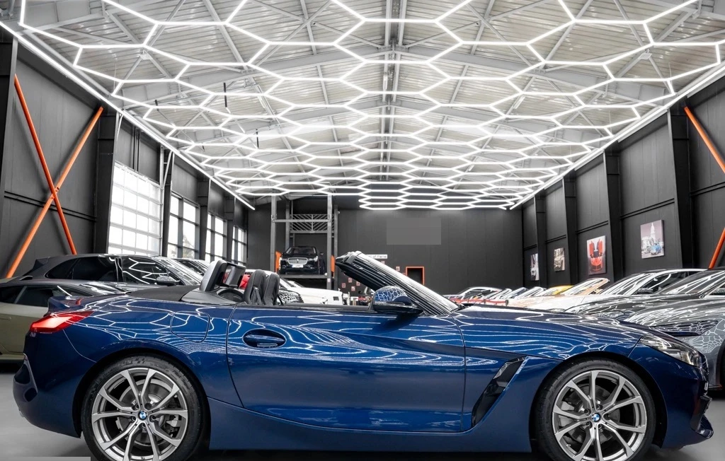 BMW Z4 sDrive20i  - изображение 5