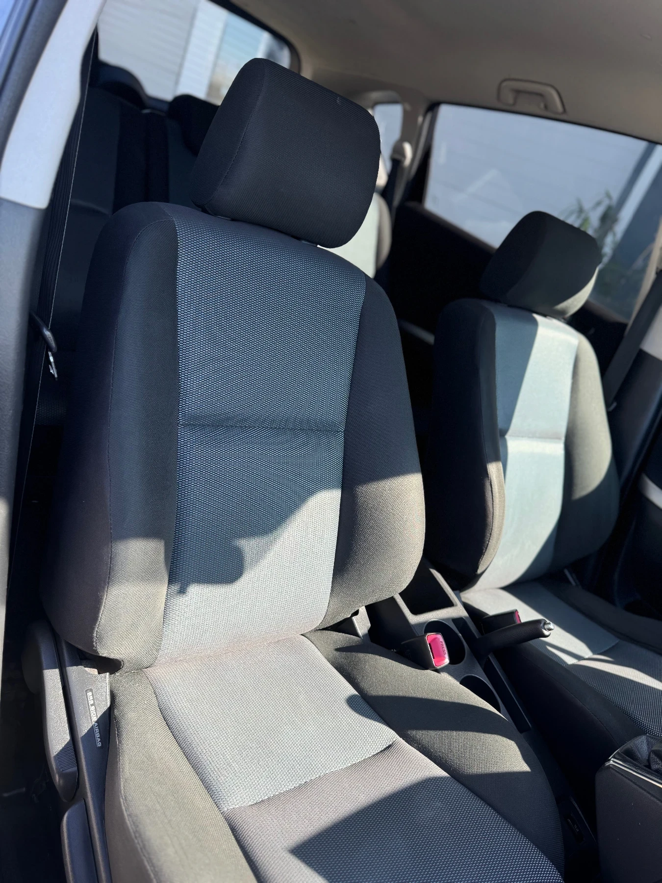 Toyota Corolla verso 1.8 VVT-I - изображение 5