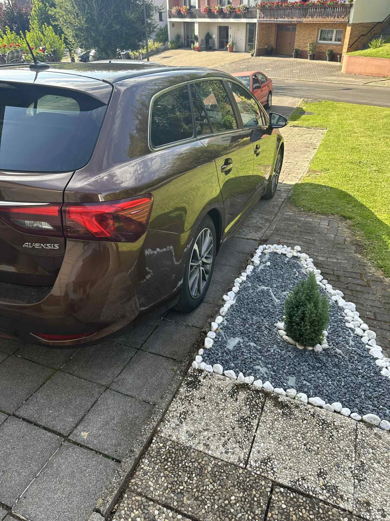 Toyota Avensis  - изображение 5