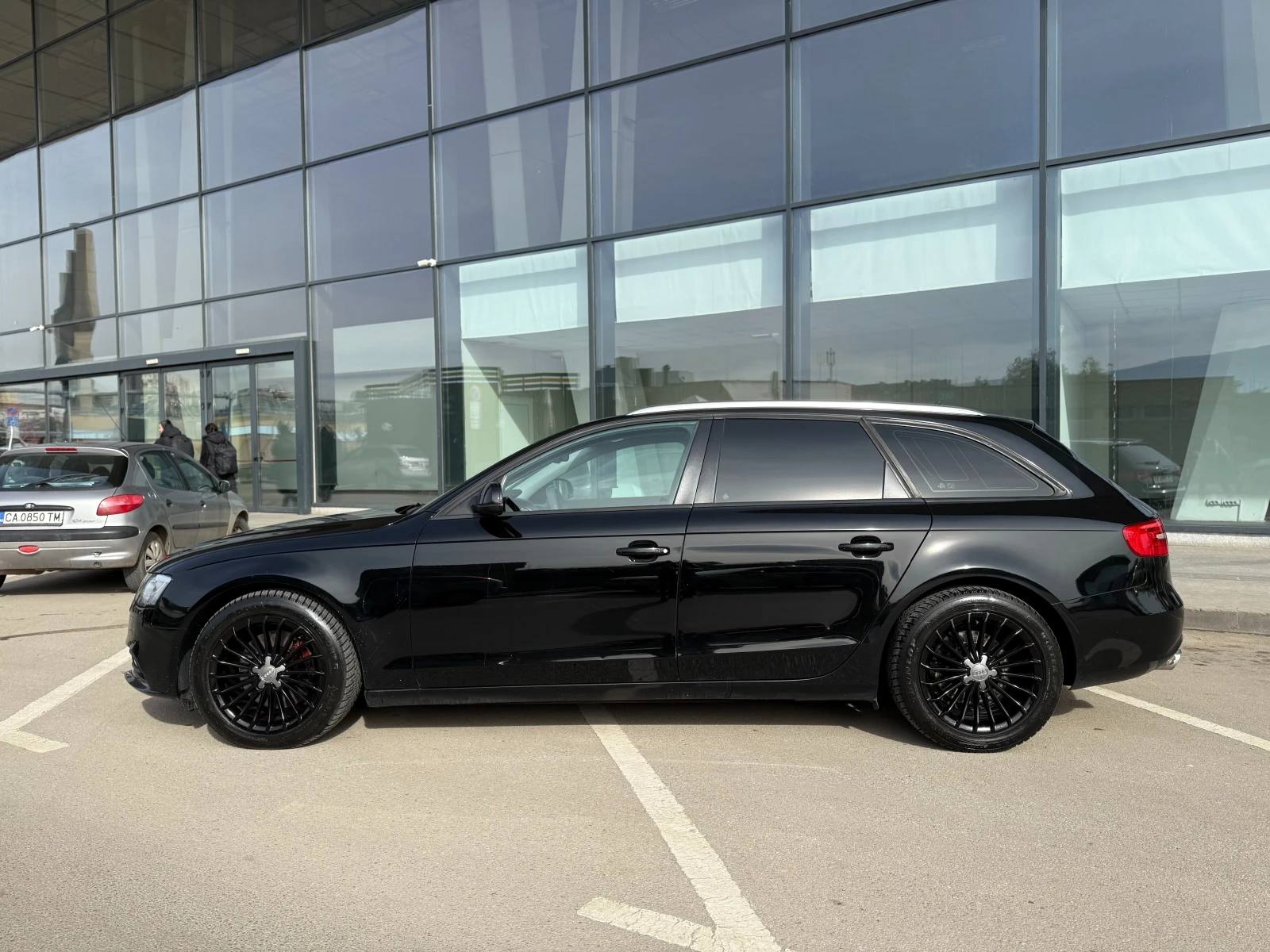 Audi A4 6 МЕСЕЦА ГАРАНЦИЯ/3.0TDI 204к.с Дистроник/Facelift - изображение 2