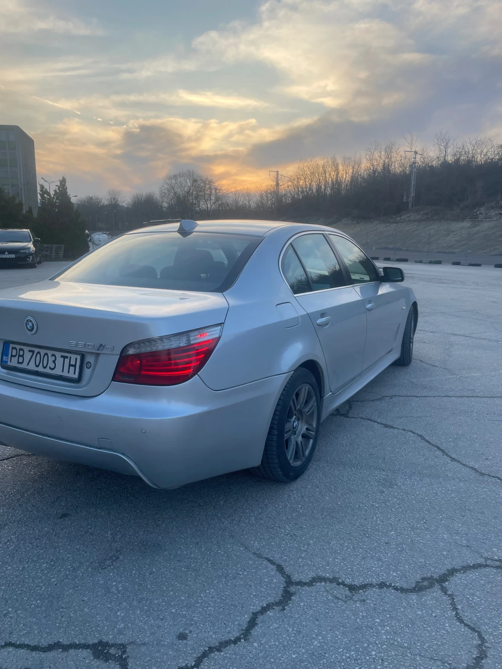 BMW 530, снимка 4 - Автомобили и джипове - 53712860