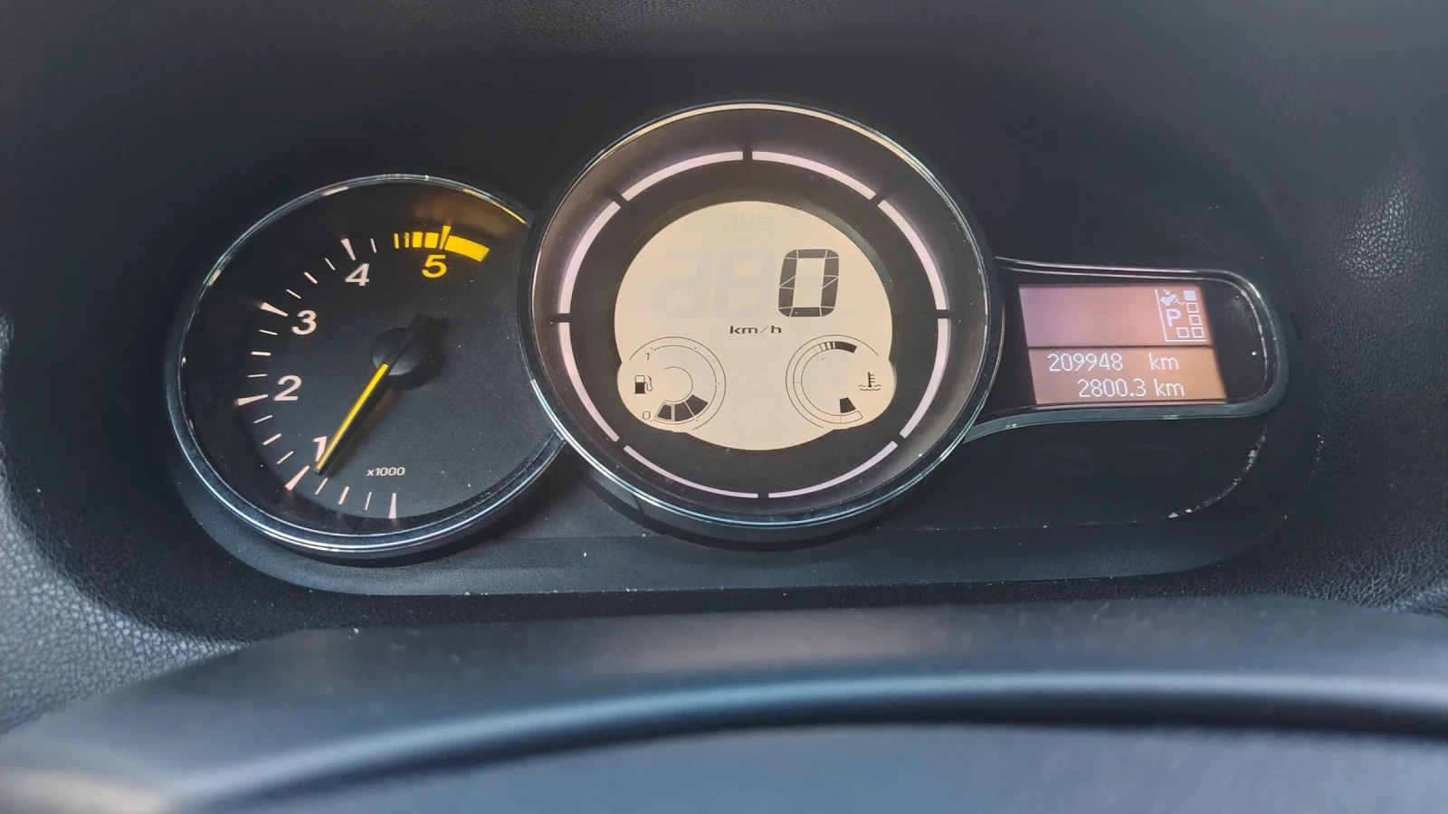 Renault Megane 1.5 dCi Bose Edition, снимка 10 - Автомобили и джипове - 54371040