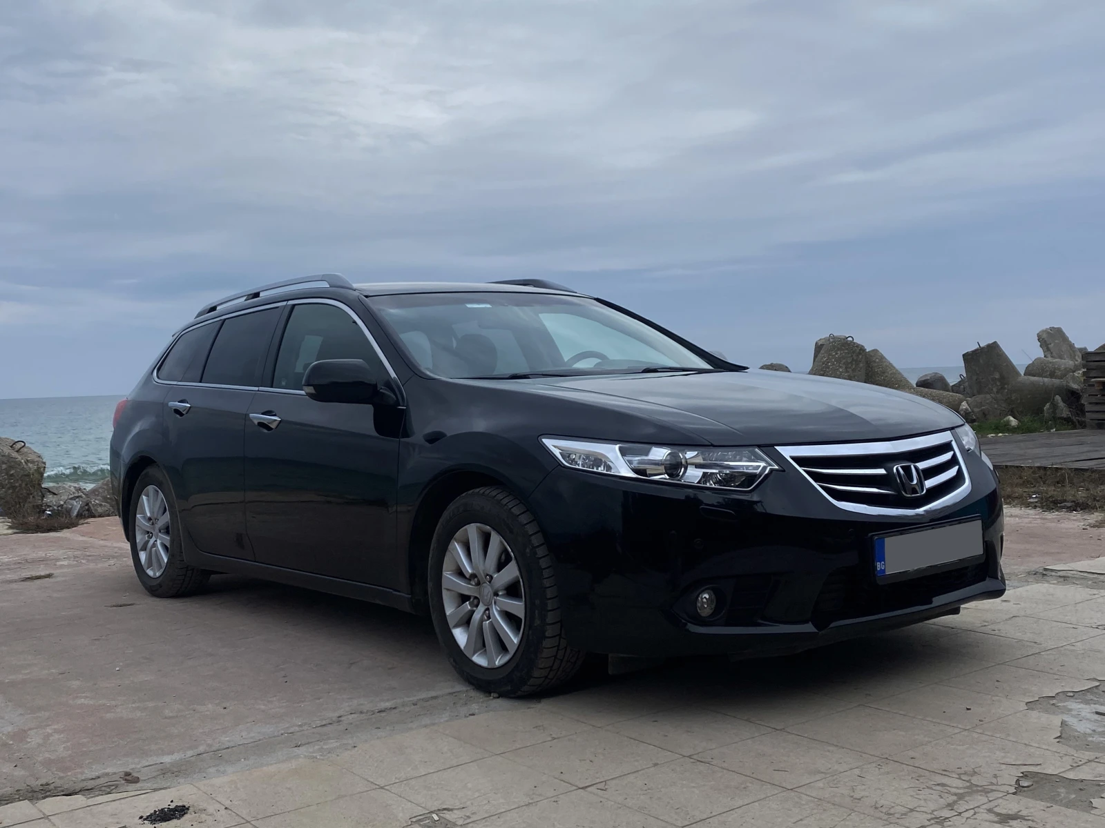 Honda Accord Tourer 2.2 i-DTEC FACELIFT CW3, снимка 3 - Автомобили и джипове - 54611577