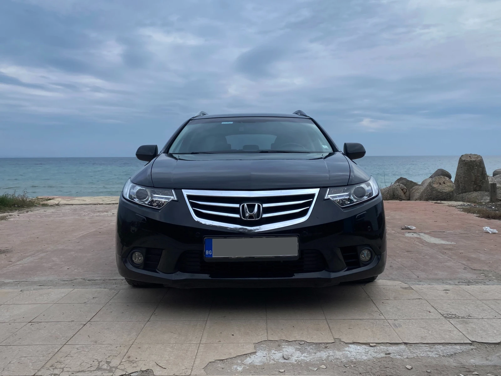 Honda Accord Tourer 2.2 i-DTEC FACELIFT CW3, снимка 2 - Автомобили и джипове - 54611577