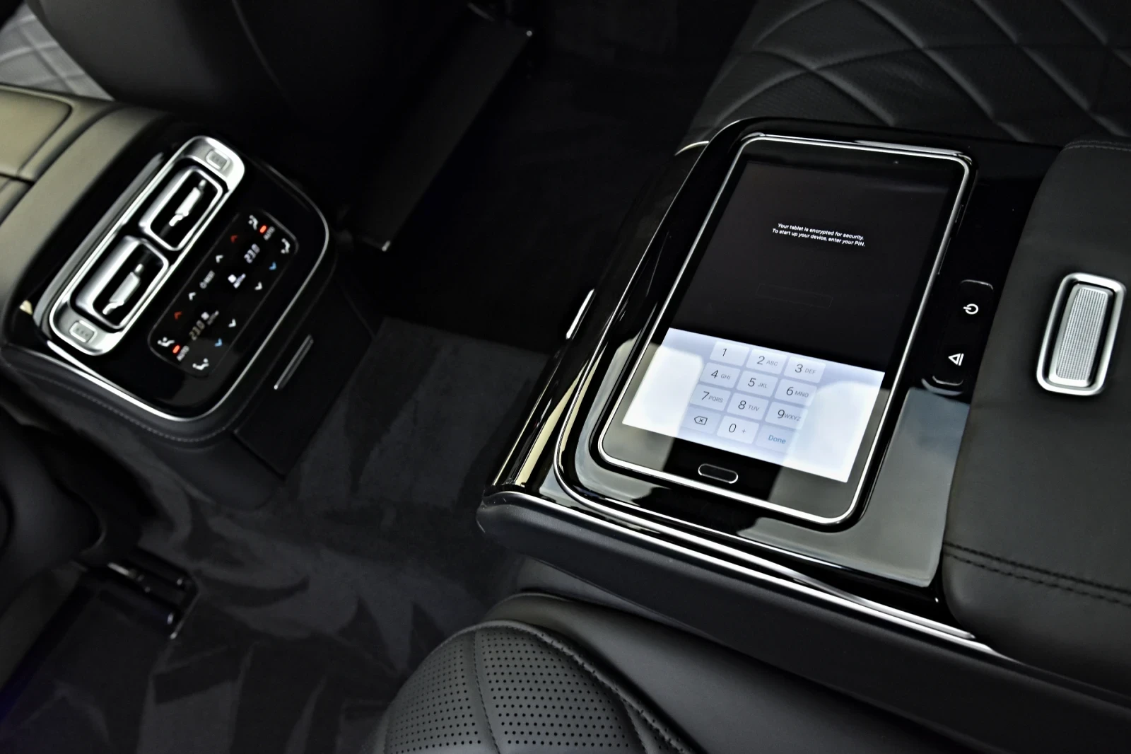 Mercedes-Benz S 500 4M 3xTV AMG Optik LONG 360 DIGITAL LIGHT 3DHEADU, снимка 16 - Автомобили и джипове - 54825272