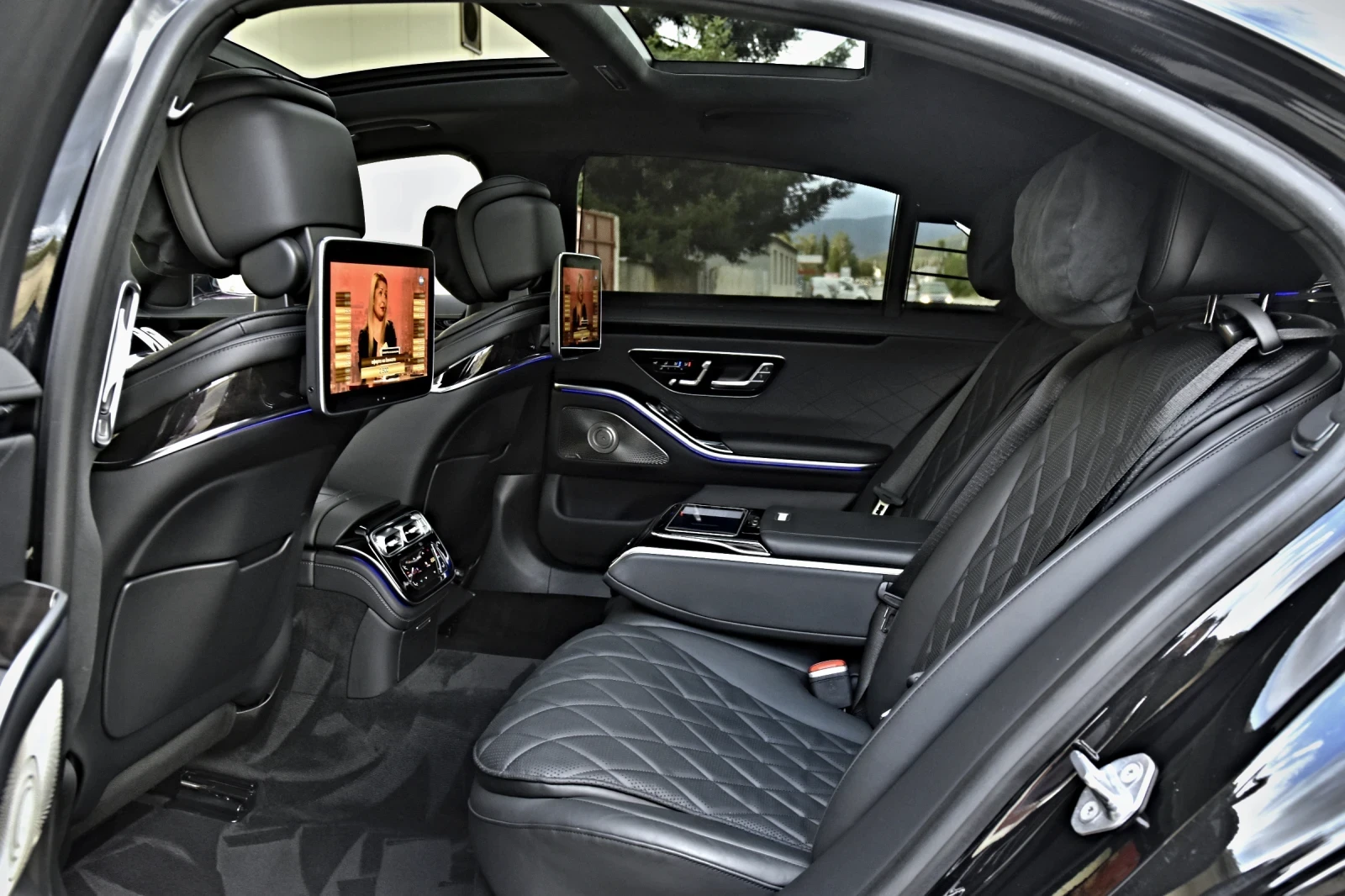 Mercedes-Benz S 500 4M 3xTV AMG Optik LONG 360 DIGITAL LIGHT 3DHEADU, снимка 15 - Автомобили и джипове - 54825272