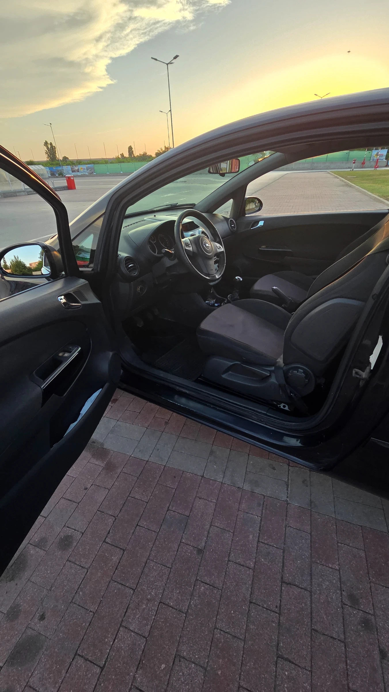 Opel Corsa, снимка 10 - Автомобили и джипове - 55094039