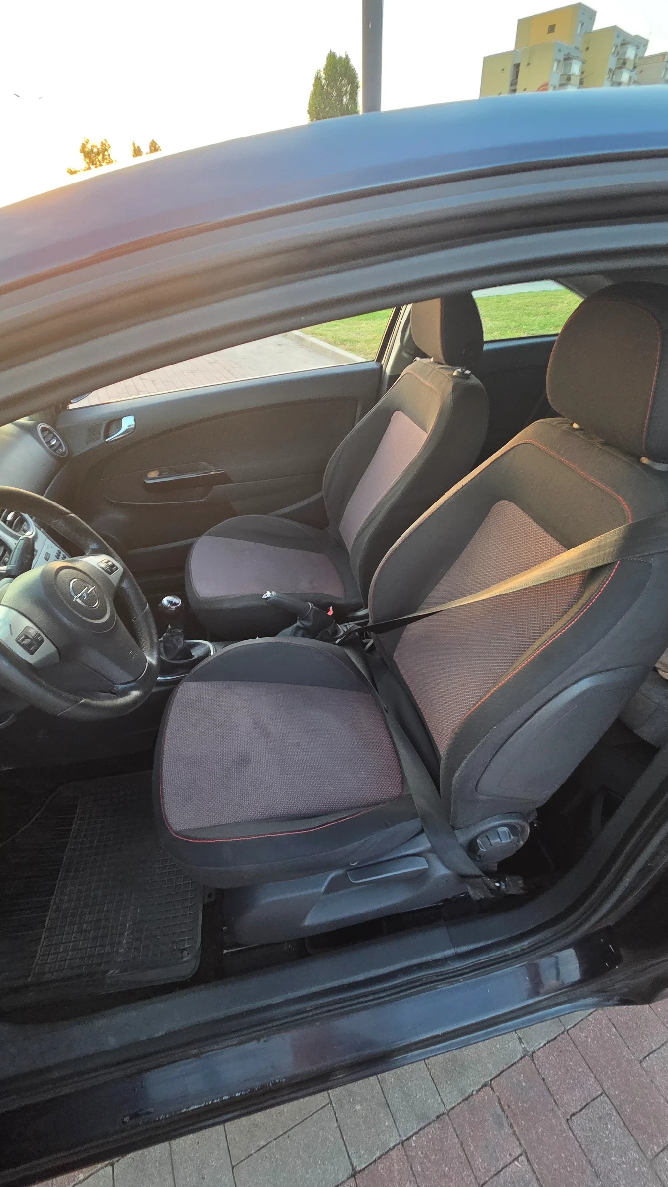 Opel Corsa, снимка 11 - Автомобили и джипове - 55094039