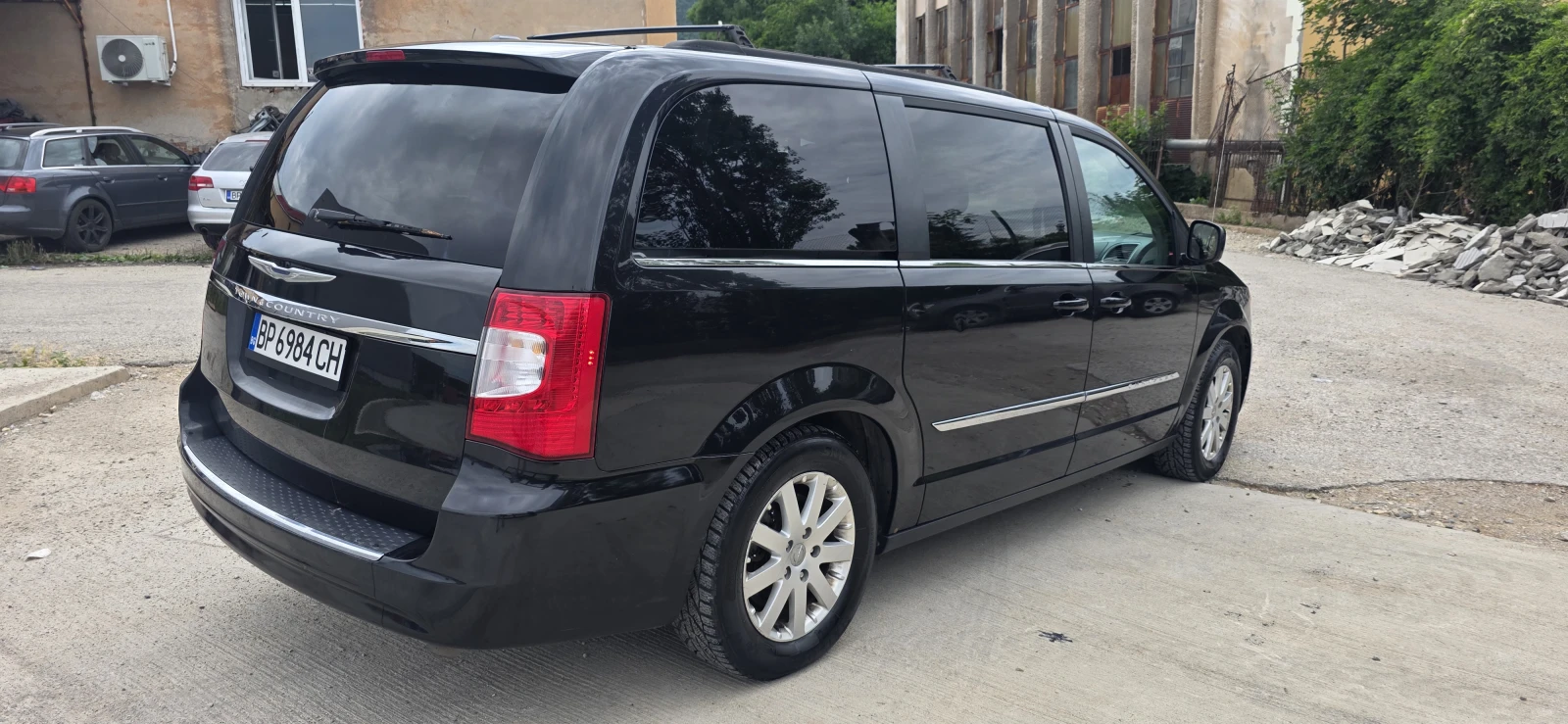 Chrysler Town and Country 3.6, снимка 5 - Автомобили и джипове - 55151921