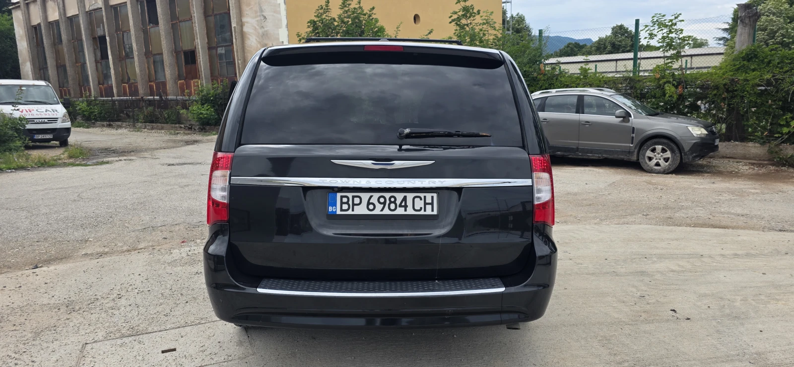Chrysler Town and Country 3.6, снимка 4 - Автомобили и джипове - 55151921