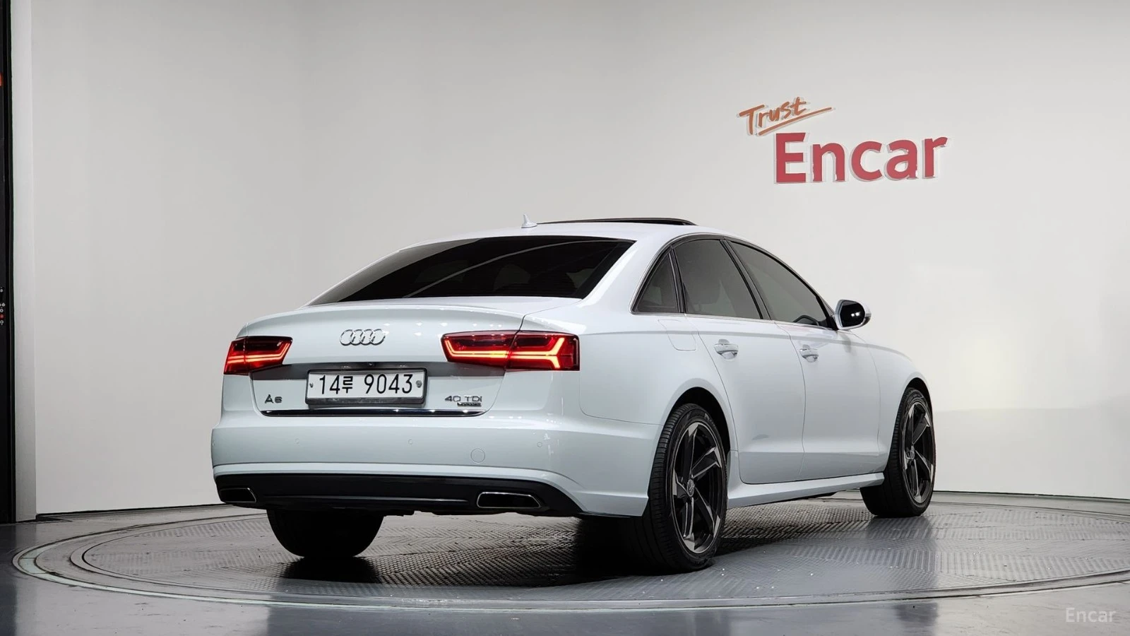 Audi A6 3.0TDI* QUATTRO* ПОДГРЕВ* ОБДУХВАНЕ* ШИБИДАХ* КАМЕ, снимка 2 - Автомобили и джипове - 55655940