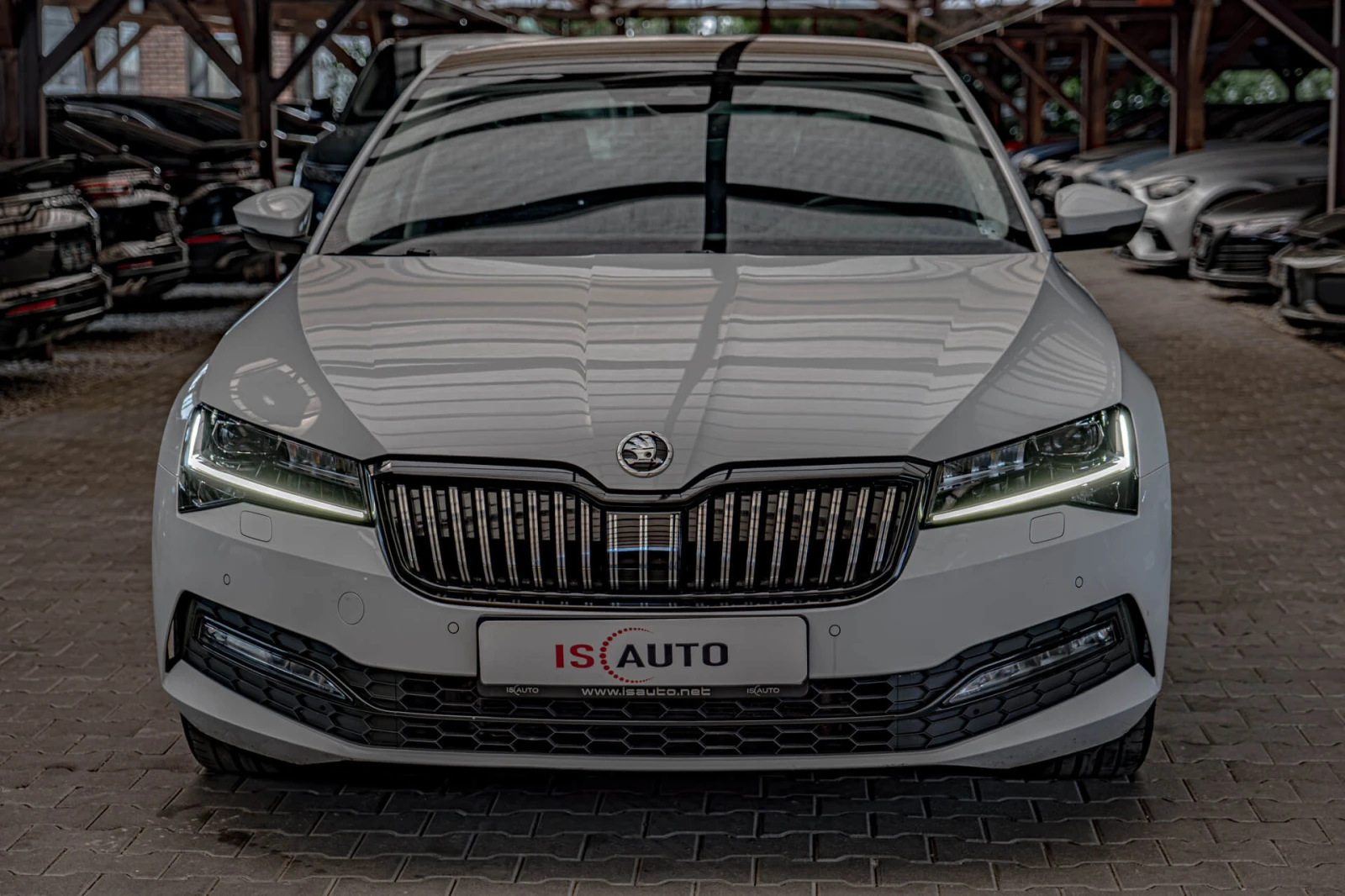 Skoda Superb 2.0TDI/DSG/4X4/Virtual/Ambient/Камера/Memory/