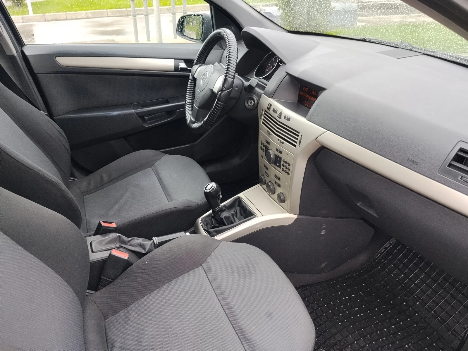 Opel Astra 1.9 JTD/120к., снимка 10 - Автомобили и джипове - 55678694