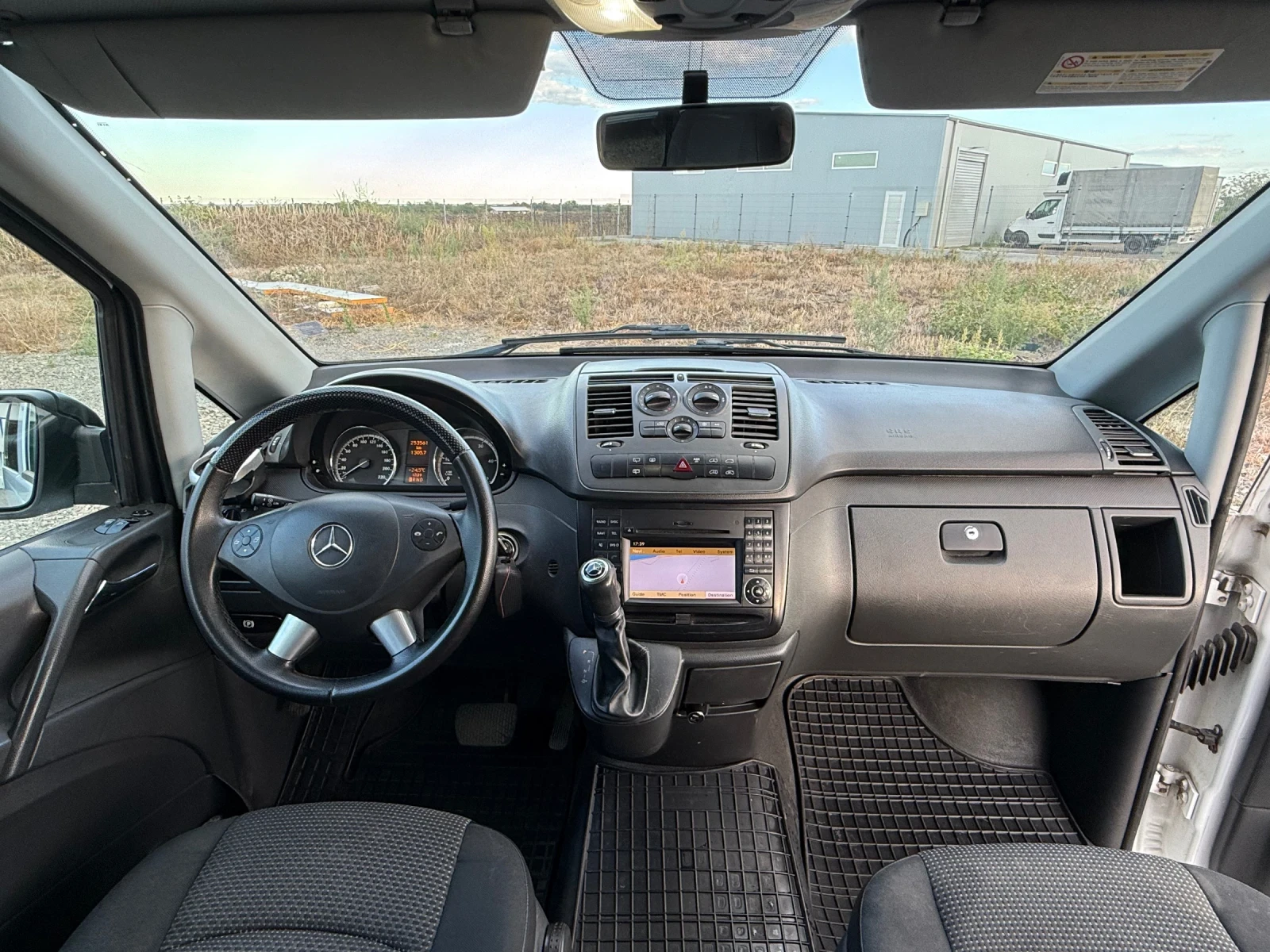 Mercedes-Benz 116 Vito 2.2  163 к.с, снимка 12 - Автомобили и джипове - 56214947