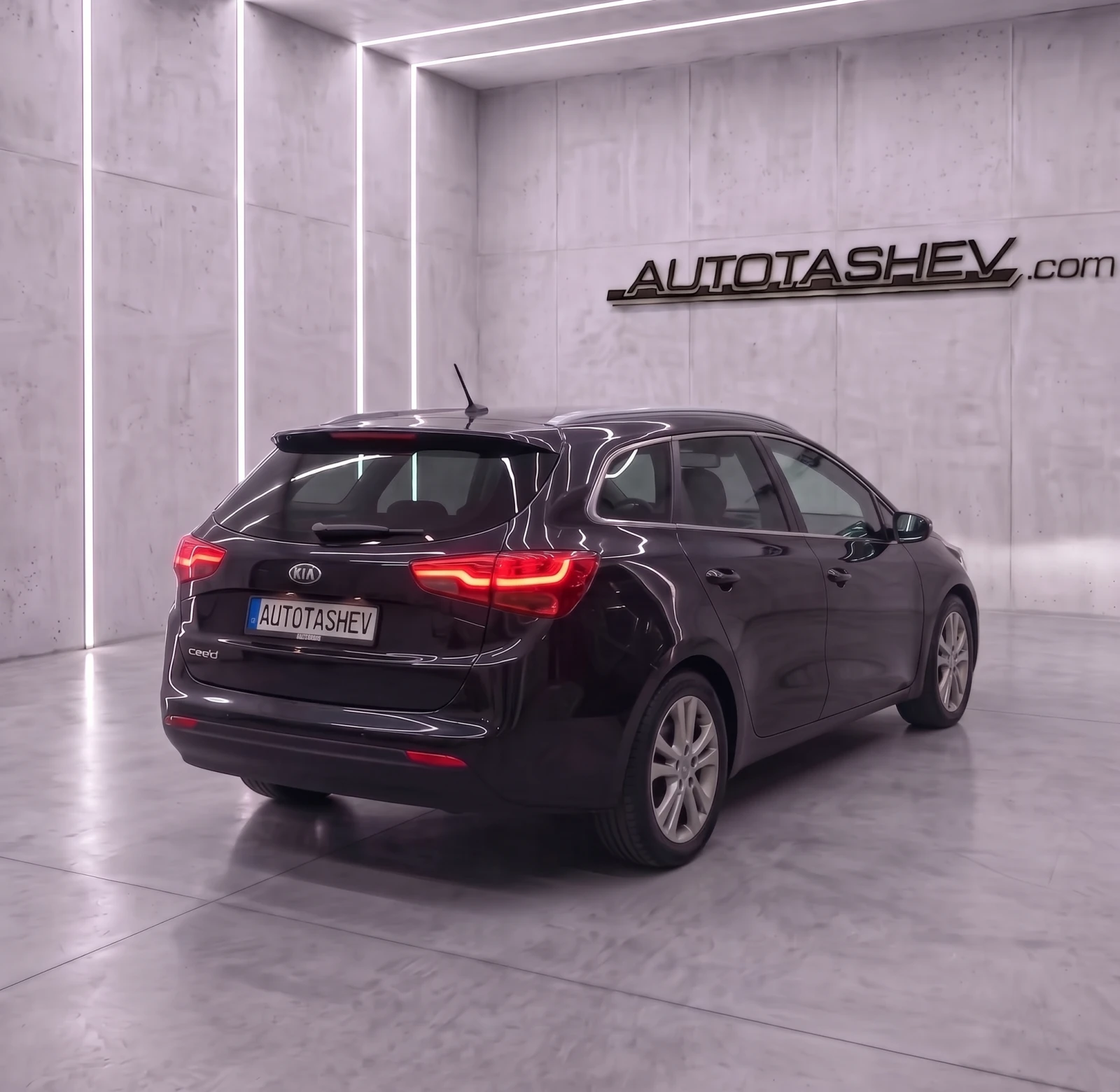 Kia Ceed dynamics 1.6 TDCI ALU КАМЕРА КЛИМАТРОНИК ТЕМПОМАТ, снимка 2 - Автомобили и джипове - 56270786