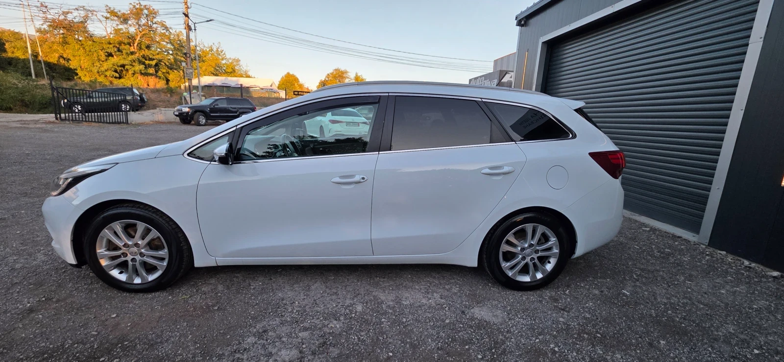 Kia Ceed 1.6d , снимка 4 - Автомобили и джипове - 56340680