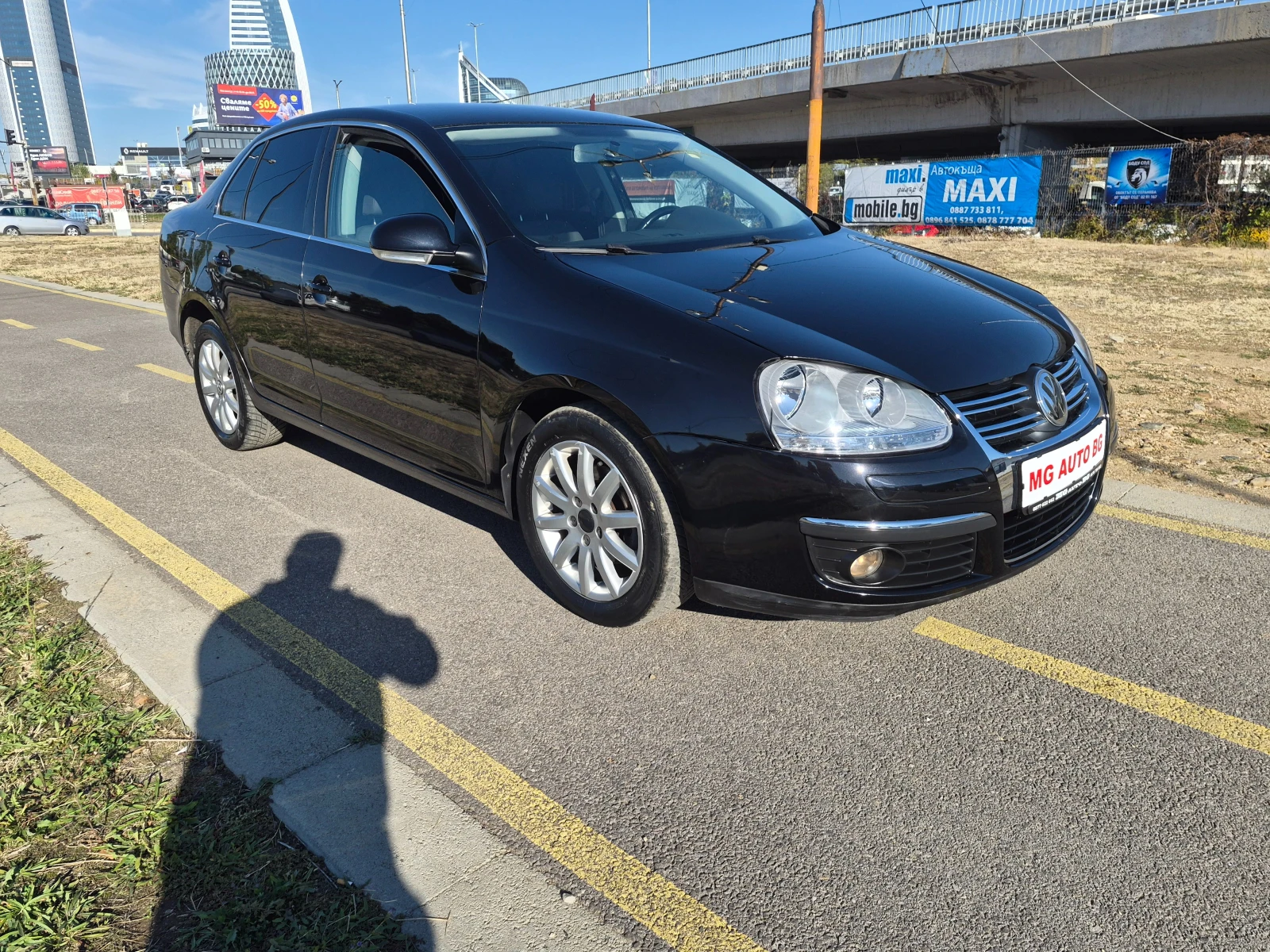 VW Jetta 1.6i, снимка 3 - Автомобили и джипове - 56563451