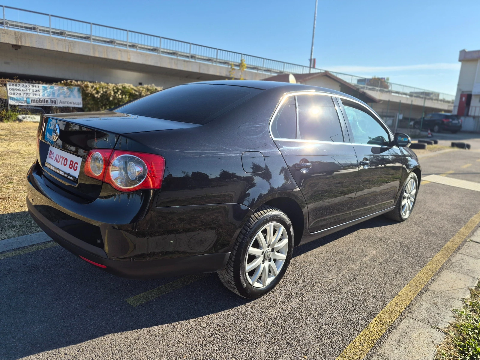VW Jetta 1.6i, снимка 7 - Автомобили и джипове - 56563451