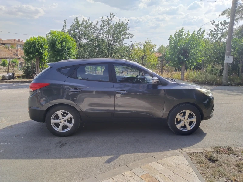 Hyundai IX35, снимка 4 - Автомобили и джипове - 47844055