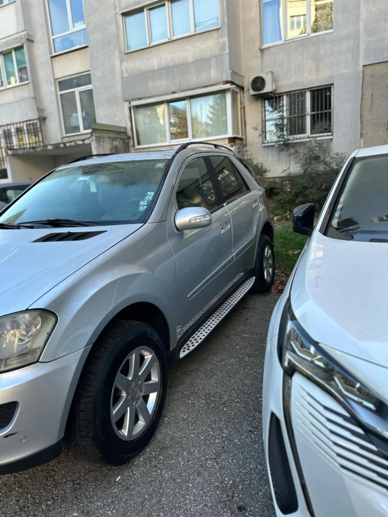 Mercedes-Benz ML 320, снимка 13 - Автомобили и джипове - 48414393