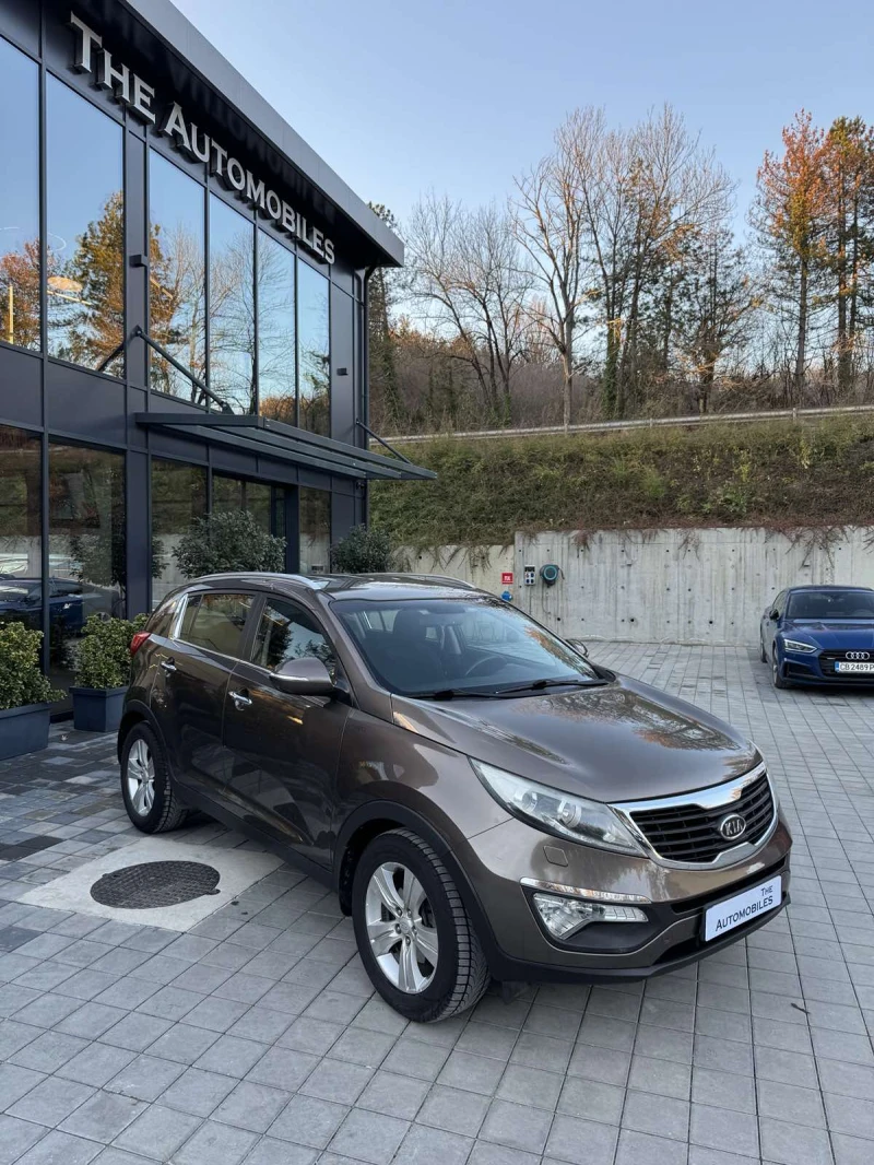 Kia Sportage, снимка 2 - Автомобили и джипове - 48375264