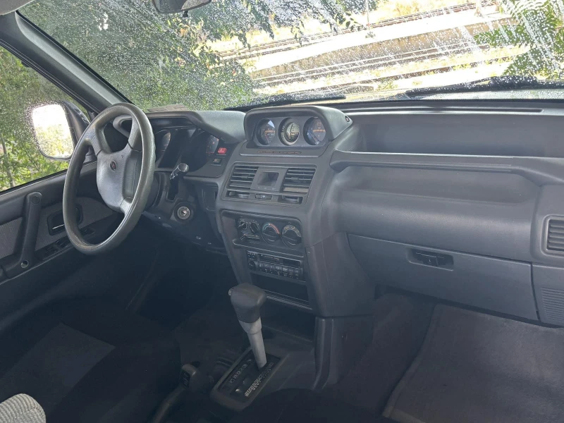 Mitsubishi Pajero, снимка 11 - Автомобили и джипове - 52702313