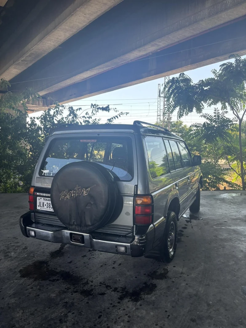 Mitsubishi Pajero, снимка 9 - Автомобили и джипове - 52702313
