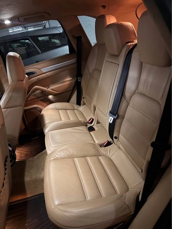 Porsche Cayenne 2011 TURBO * БЕЗ ПЪРВОНАЧАЛНА ВНОСКА * , снимка 16 - Автомобили и джипове - 53179529