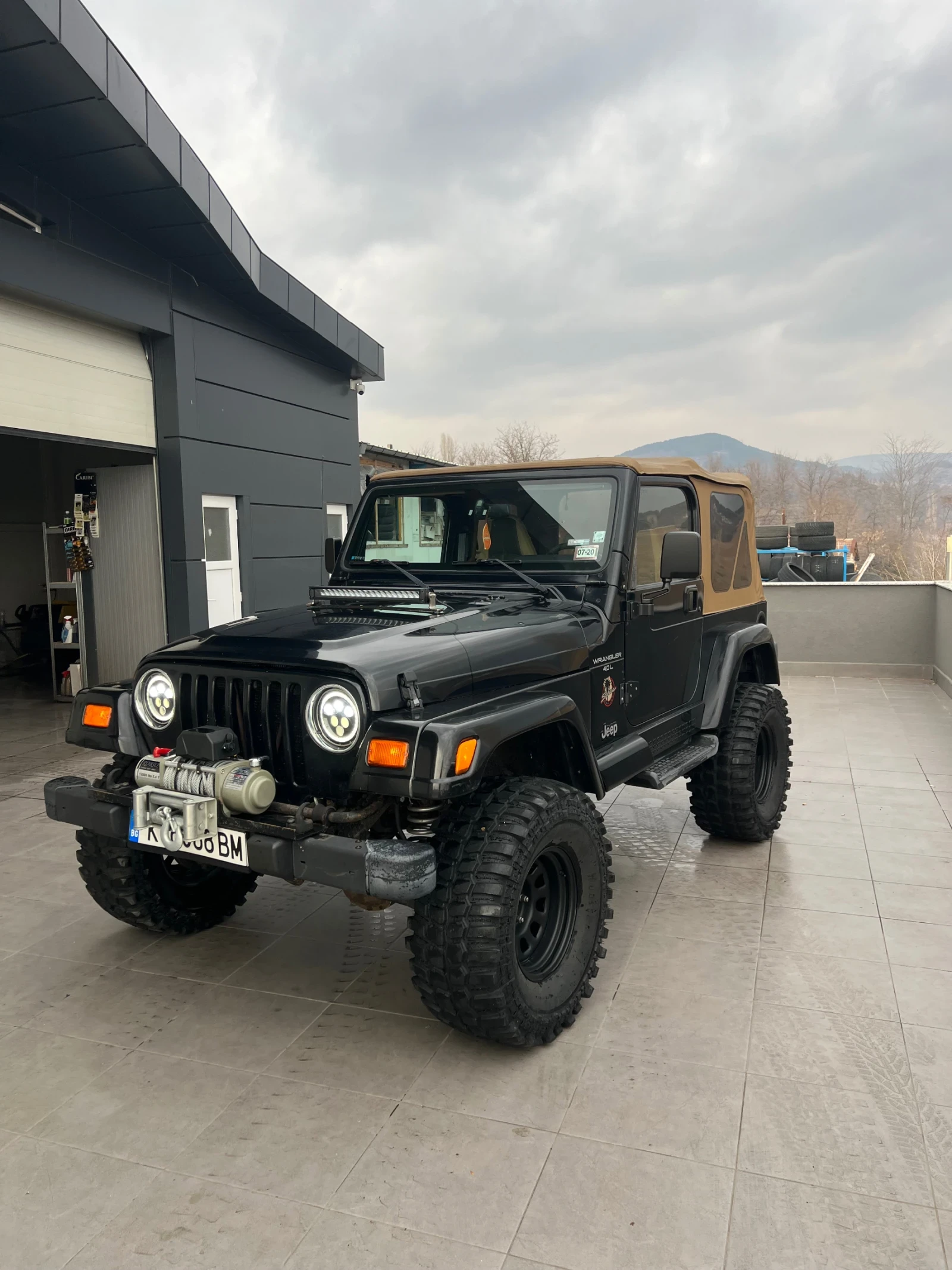 Jeep Wrangler 4.0 - изображение 2