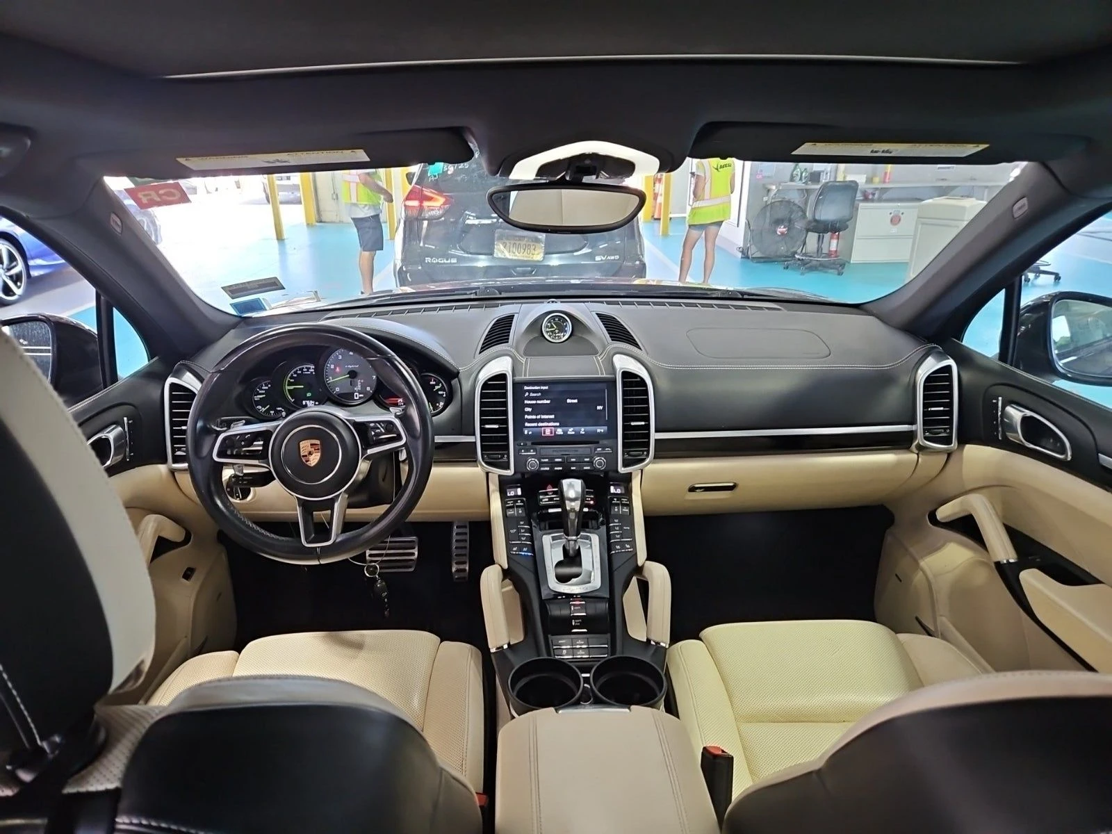 Porsche Cayenne S E-HYBRID PLATINIUM EDITION - изображение 9