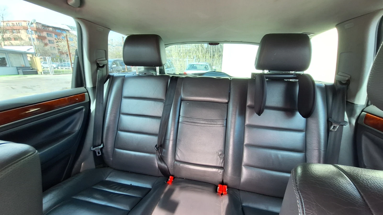 VW Touareg R5 TDI, снимка 14 - Автомобили и джипове - 53477081