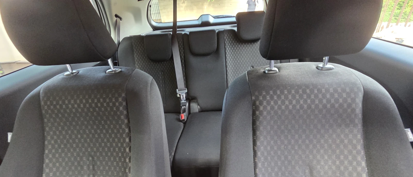 Toyota Urban Cruiser, снимка 10 - Автомобили и джипове - 54788480