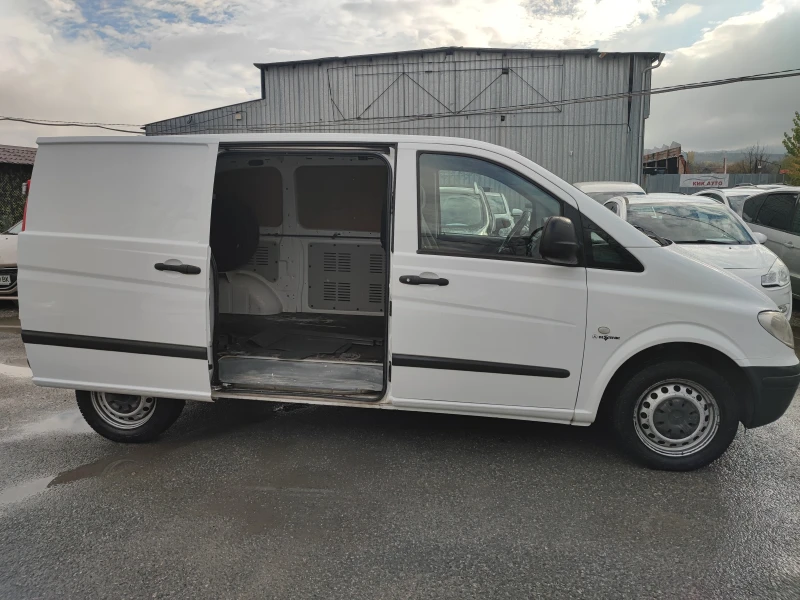 Mercedes-Benz Vito 2.2CDI-109ks-6sk-КЛИМАТРОНИК, снимка 5 - Бусове и автобуси - 52342827