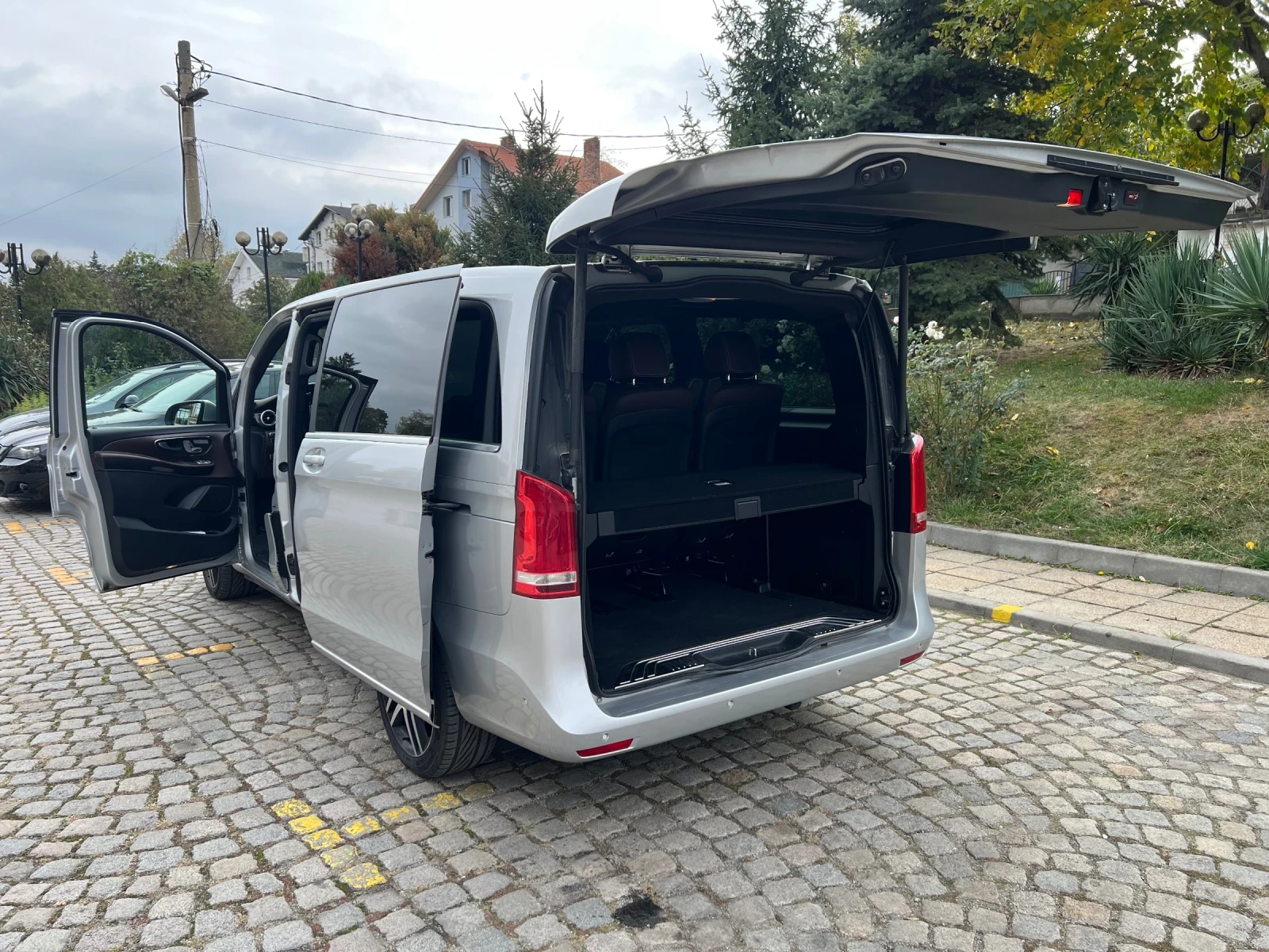 Mercedes-Benz V 250 Avantgarde Edition 1 - изображение 7