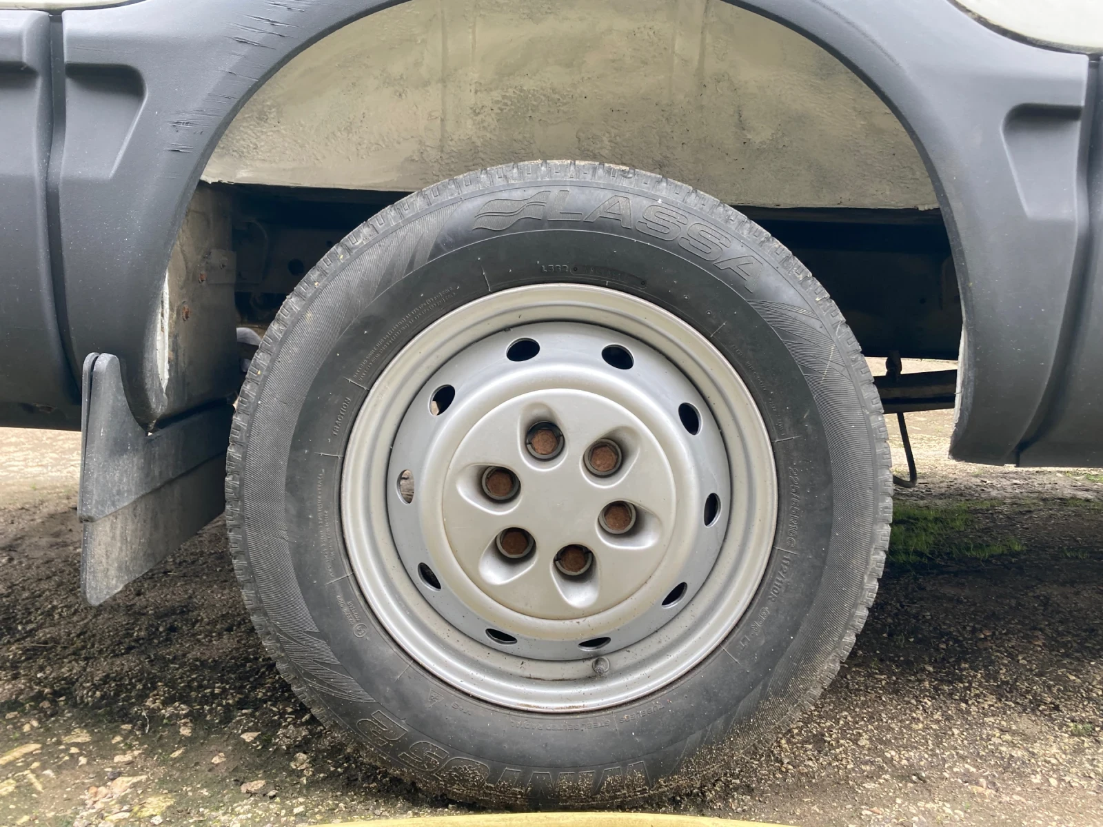 Iveco Daily 2.3HDI 35c13, снимка 9 - Бусове и автобуси - 54242432