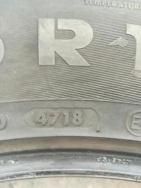Гуми Зимни 215/65R17, снимка 6